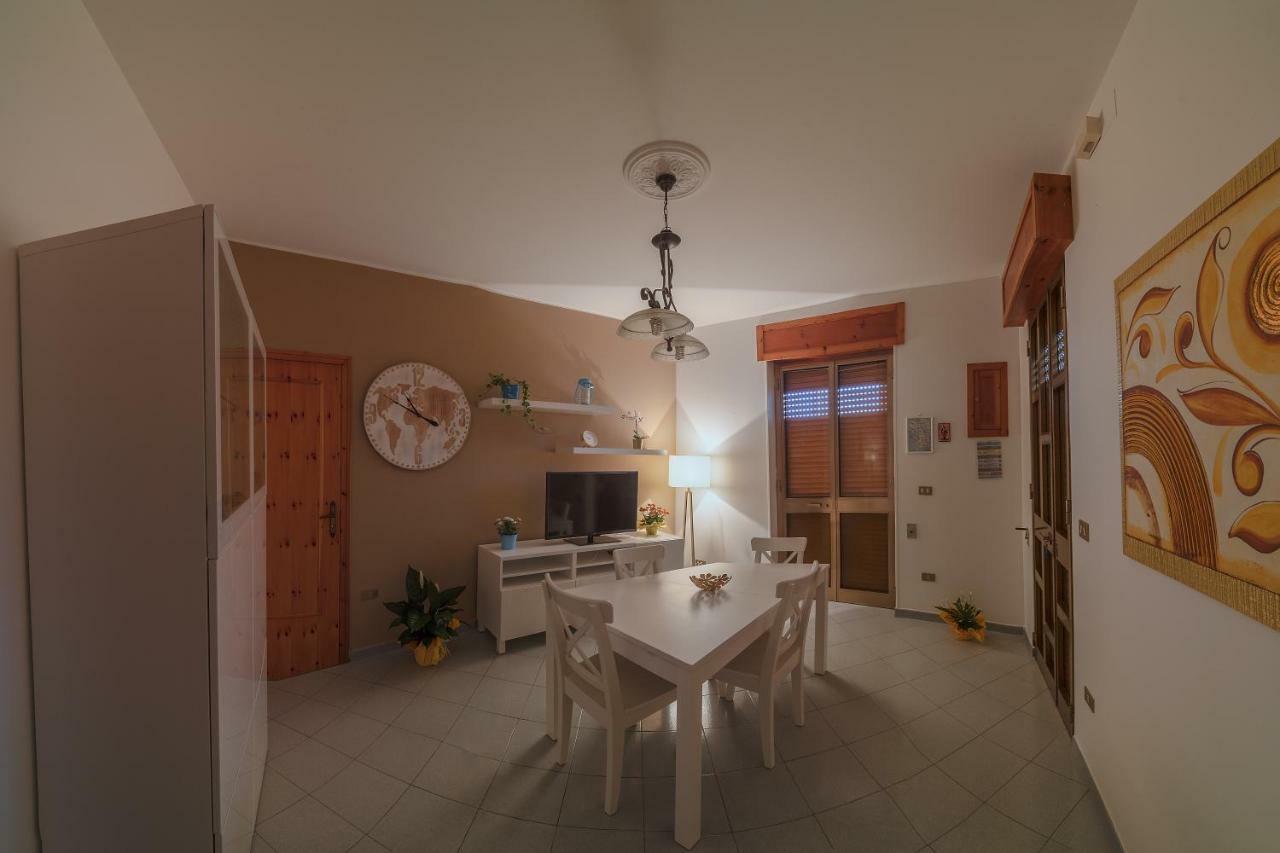 Appartamento Pesce Lido Marini Bagian luar foto